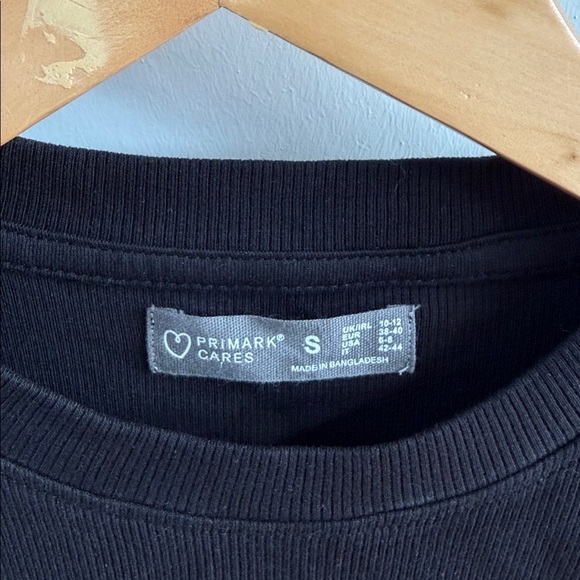 🖤 Primark Black Ribbed Short-Sleeve Tee – Botticelli “Primavera” Graphic - Picture 2 of 4